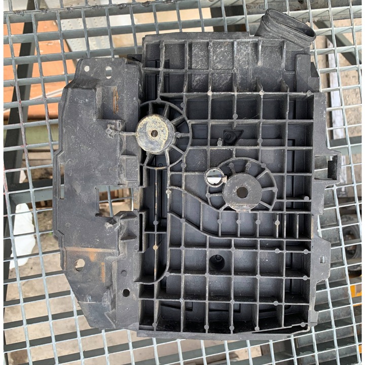 фото №2, Корпус основание акумулятора t06009a180 renault trafic iii