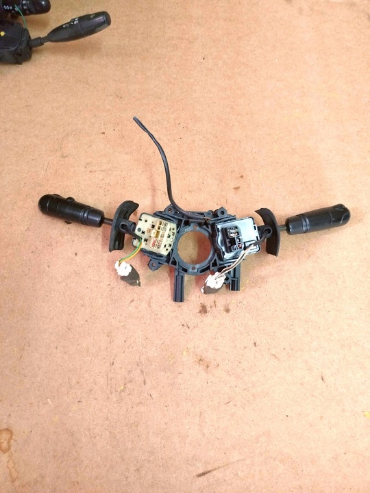 фото №2, Переключатель комбинированный рулевой/подрулевой переключатель-паук daewoo nubira