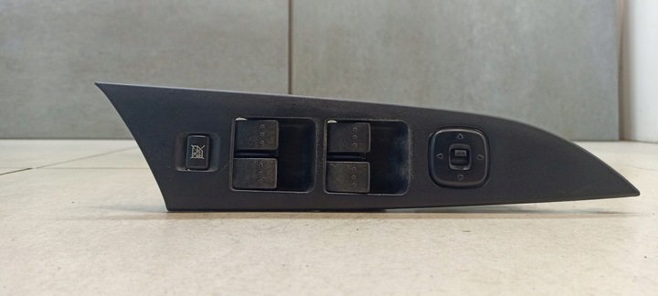 фото №1, Панель стекло левый перед mazda 3 5d 1.6 mz-cd