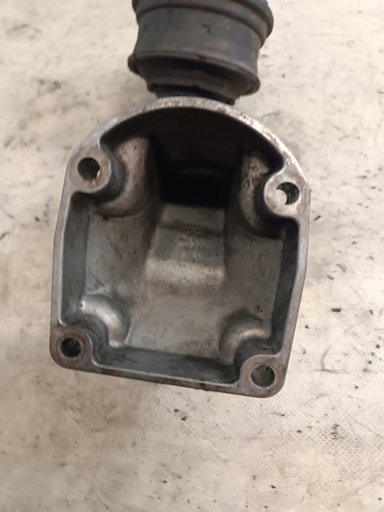 фото №7, Лапи двигуна mercedes w203 2.2 cdi a6112230704