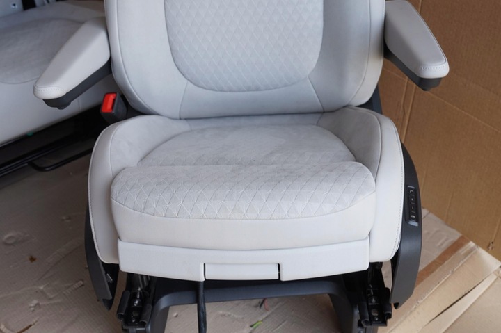 фото №7, Сиденья диван vw id buzz id.buzz