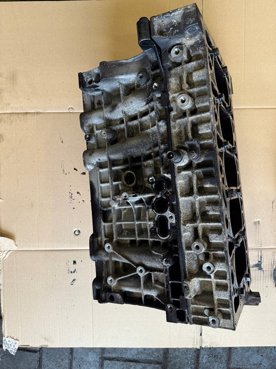 фото №1, Volvo s60 2,4 d5 d5244t блок двигателя номинал