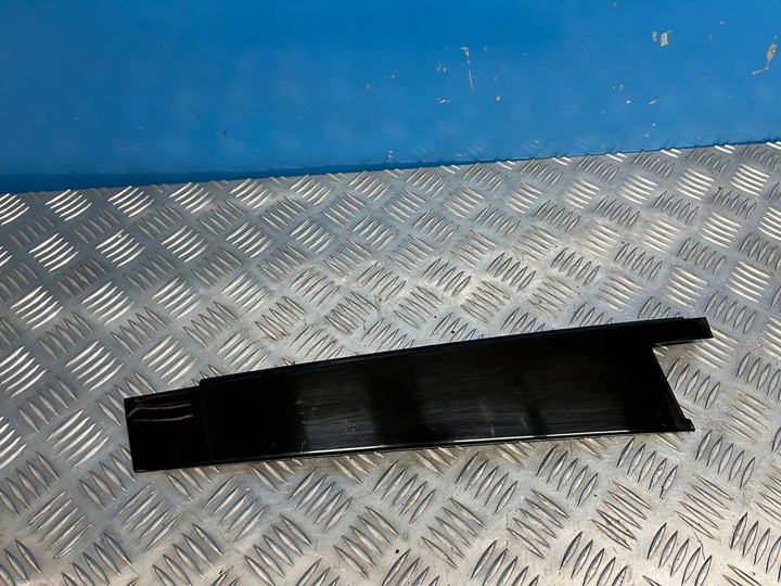 фото №1, Mercedes w212 універсал планка вертикальна двері лівий зад