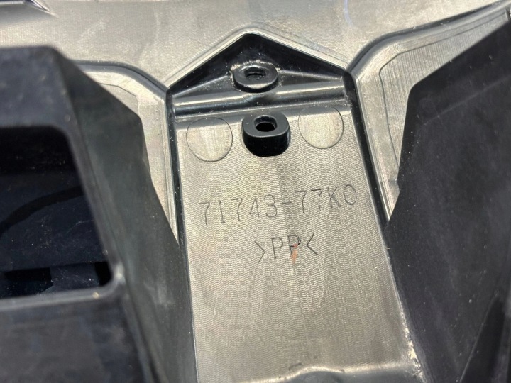 фото №11, Решётка радиатора перед suzuki grand vitara ii 7174377k0