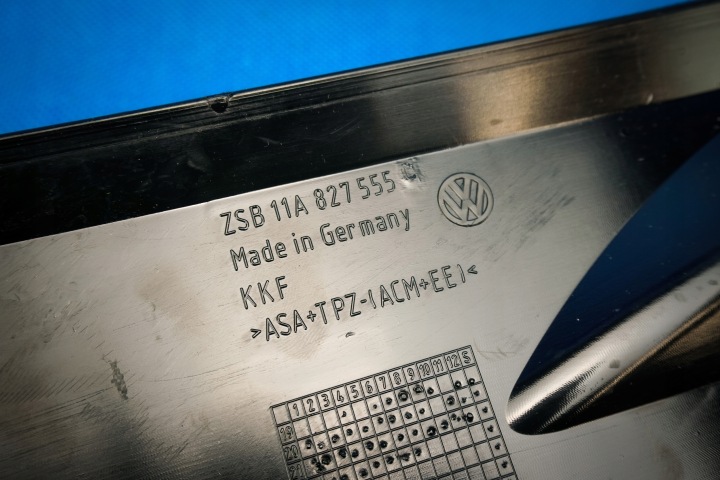 фото №10, Захист спойлера світло stop vw id.4 11a827555c
