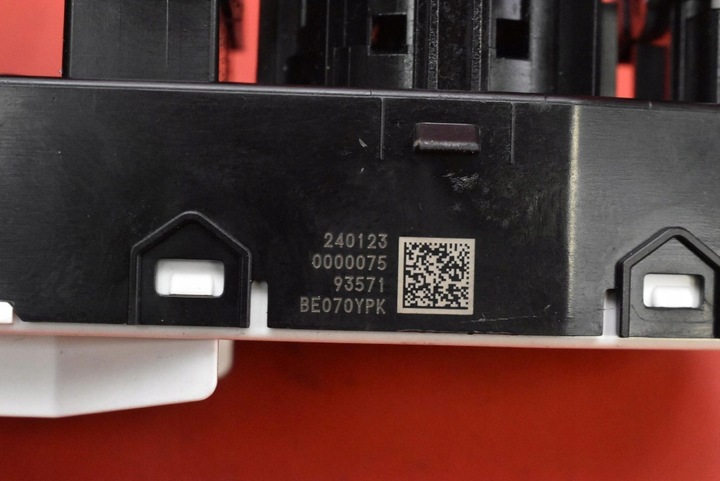 фото №6, Панель керування скло eu 93571be070ypk 299253648 hyundai kona 2 ii 22-