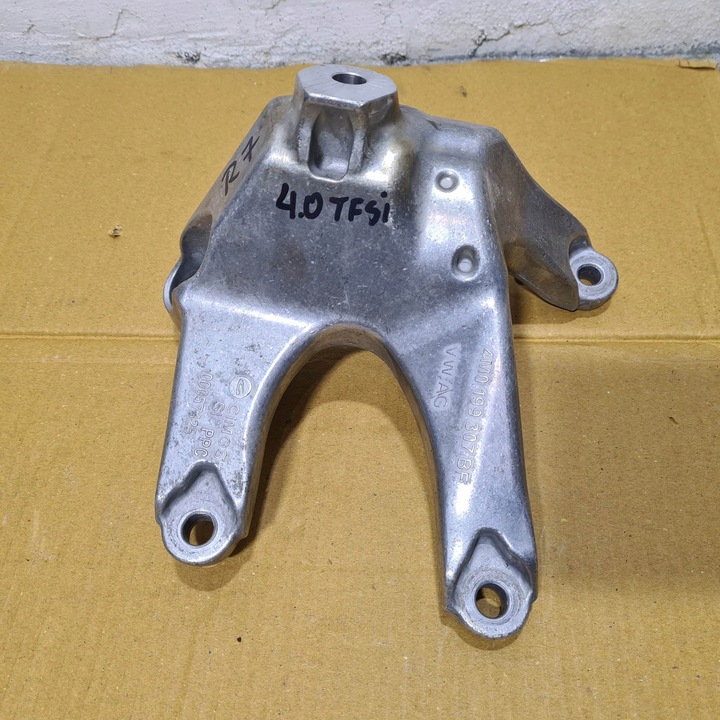 фото №1, Audi rs6 rs7 4k c8 лапи кронштейн двигателя