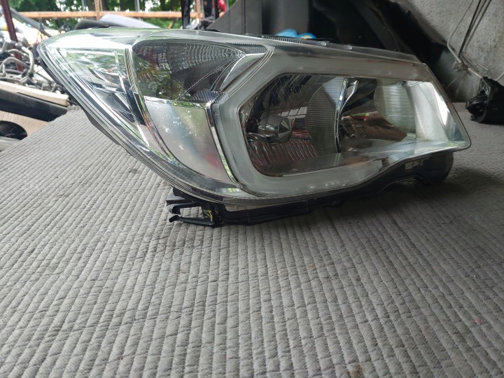фото №6, Фара передняя ксенон led правая subaru forester iv eu