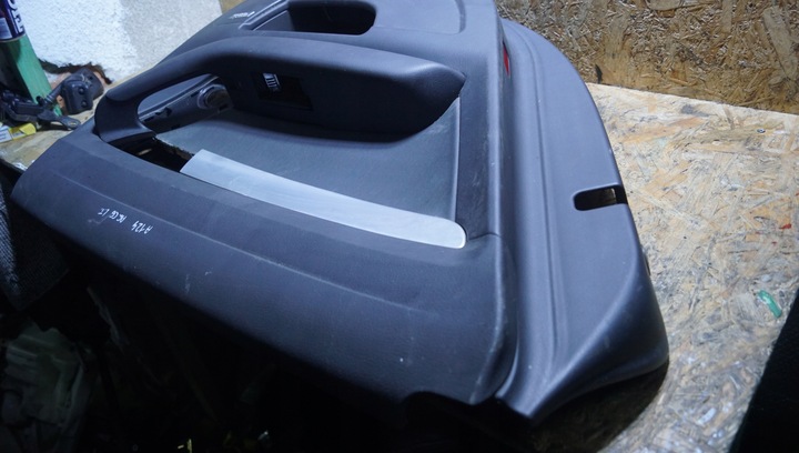 фото №11, Боковина двері лівий зад audi a6 c6 bose