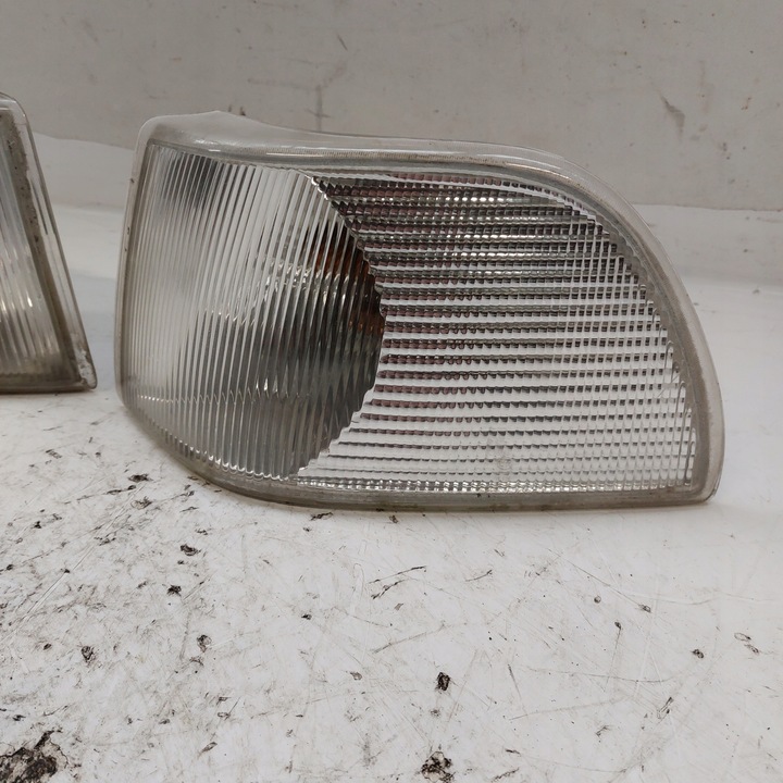 фото №6, Volvo s70 v70 поворотник поворотник праві + лівий переднє 30294777 30294776