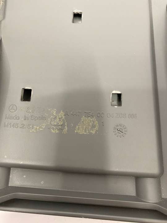 фото №7, Mercedes vito 447 заливная горловина топлива крышка