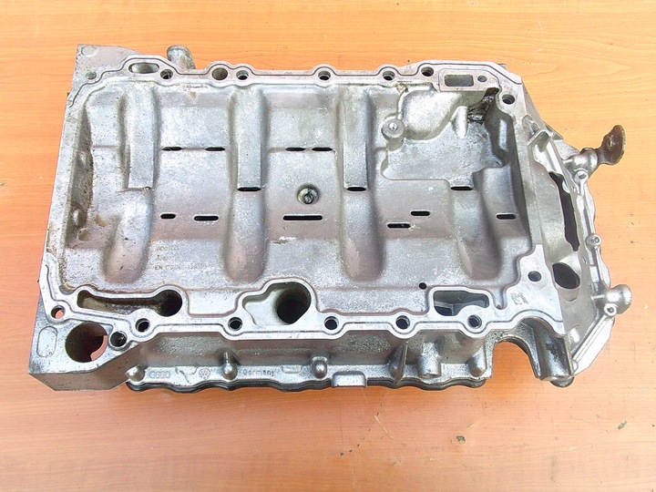 фото №1, Vw audi seat skoda 1.8 2.0 tsi tfsi поддон масла 06j103603af 06j103600t