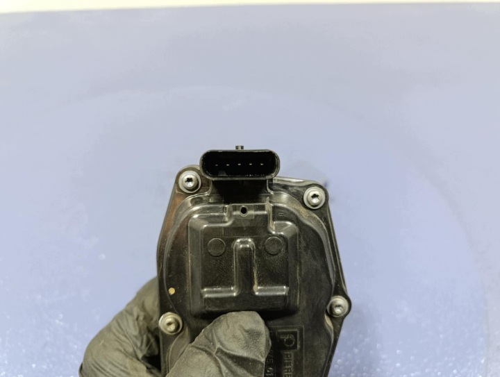 фото №6, Bmw 7 g11 g12 lci рестайлінг 19- 750d 3.0d 400km дросельна заслінка клапан egr 8576810