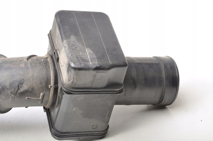 фото №8, Land rover discovery v l462 3.0 td6 труба резонатор воздуха fpla-9c619-cc