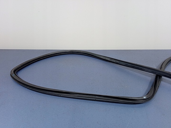 фото №2, Audi q7 i 4l прокладка двері праві зад