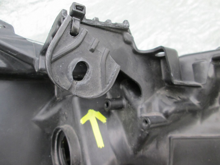 фото №8, Фара перед сторона левая toyota aygo ab40 811700h210 a01175625