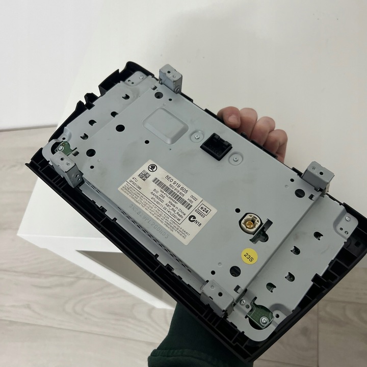 фото №7, Радіо екран дисплей skoda octavia iii 5e0 919 605