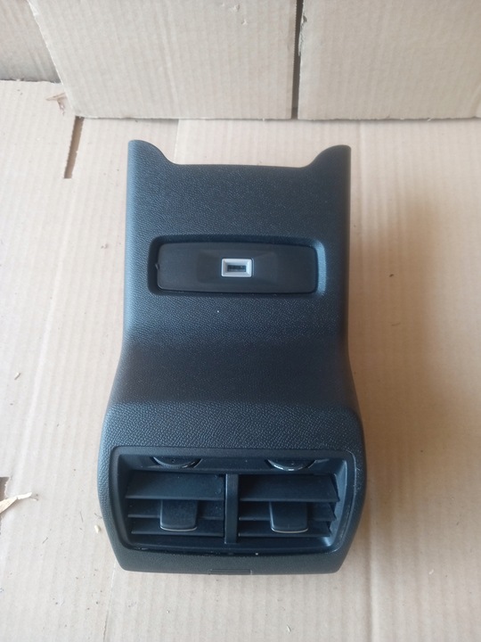 фото №15, Citroen c4 iii туннель средний подлокотник европа