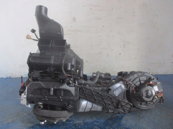 фото №7, Vw tiguan i 5n комплектная отопитель корпус воздуходувка двигатели