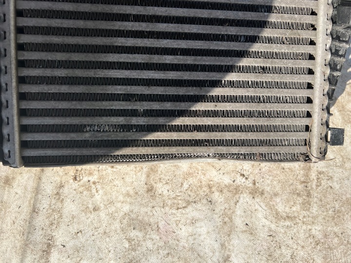 фото №5, Радіаторів інтеркулер audi q7 touareg cayenn 4.2