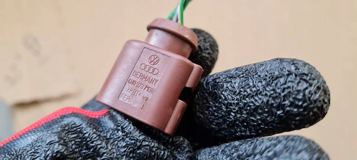 фото №7, A4 b9 8w штекер разъём соединитель 4h0973713h a5 8w q5 vw audi