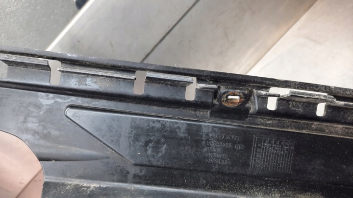 фото №7, Кронштейн   бампера зад заднє праве volvo v70 ii рестайлінг 08693383