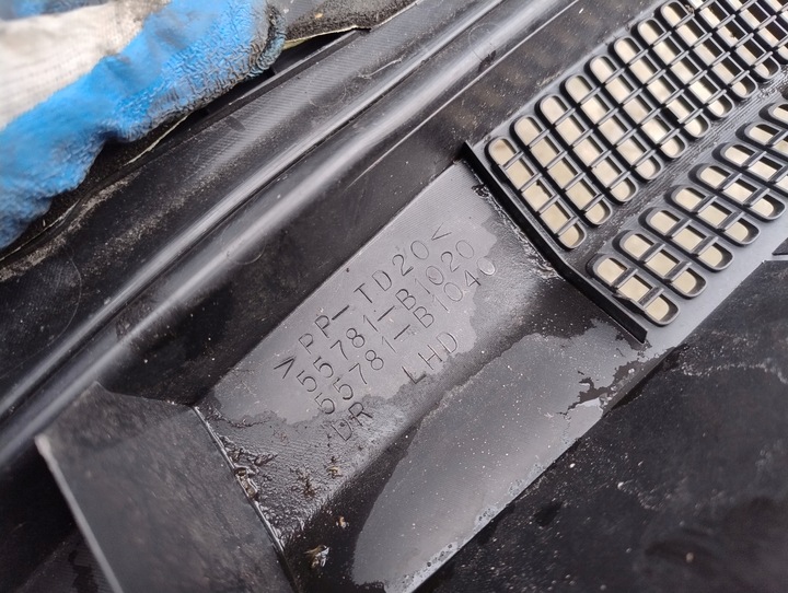 фото №7, Панель під лобовим склом праві daihatsu sirion ii subaru justy 55781-b1020