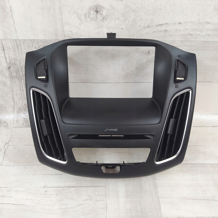 фото №1, Защита корпус рамка радио синхронизация решётка средняя ford focus mk3 iii