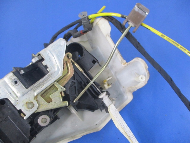 фото №5, Mercedes w220 замок двері лівий перед+ трос європа