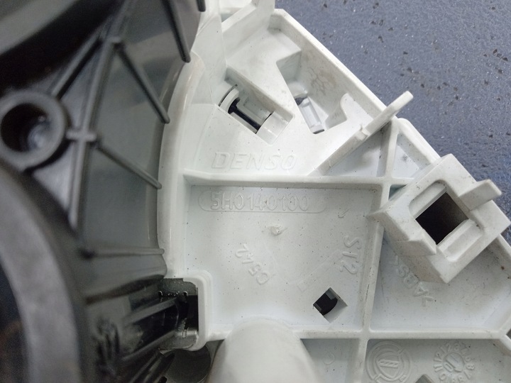 фото №8, Ford ka ii mk2 панель ручки повітропровід 5h0140100