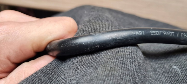 фото №10, Sq8 4m rsq8 q8 шланг трубка топлива 4.0 tfsi 4m0201220e sq7 4m q7