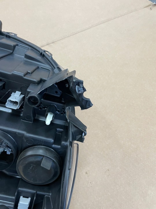 фото №5, Лампа перед clio iii нова