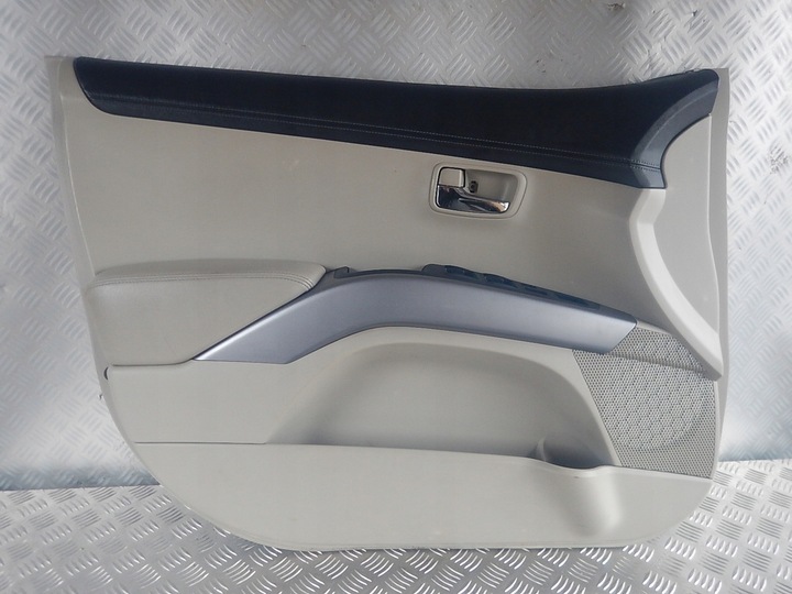 фото №1, Mitsubishi outlander ii c-crosser 4007 левый боковина дверь перед 7221b157zz