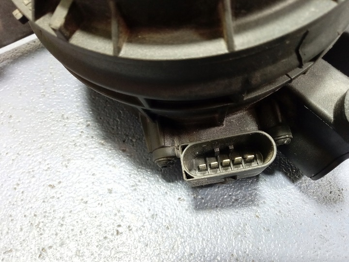 фото №4, Mercedes s w222 3.0 cdi насос води a6540900352