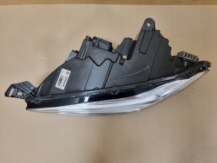 фото №10, Volvo xc90 ii рестайлинг 2016r полный led лампы лампа левая правая 31353153 31446688