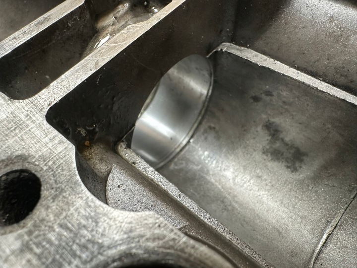 фото №10, Крышка клапанов iveco ducato 3.0 hdi 504166567