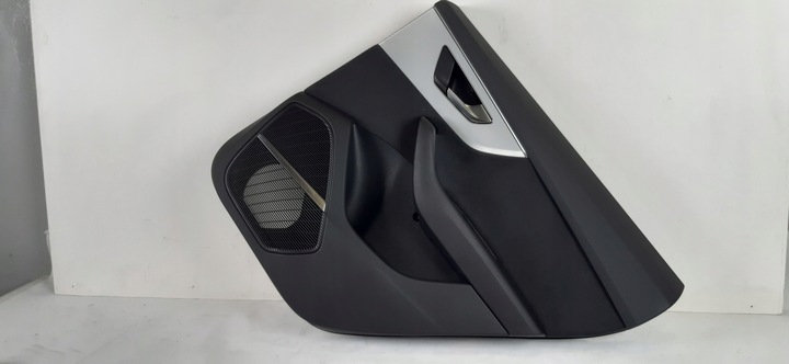 фото №1, Audi q8 боковина дверь правые зад 4m8.867.318