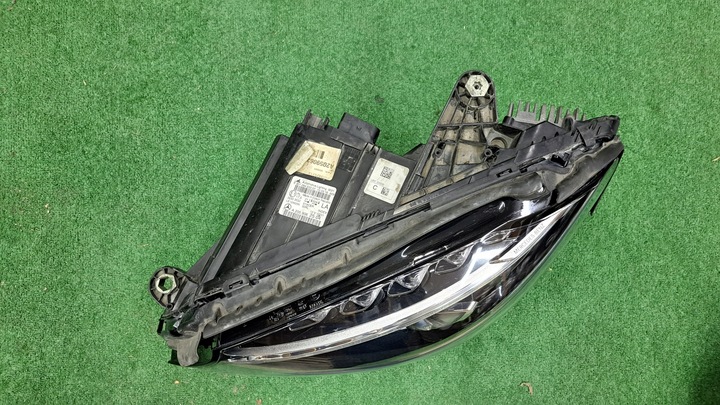 фото №3, Mercedes c-klasa w205 повний led лампа передня