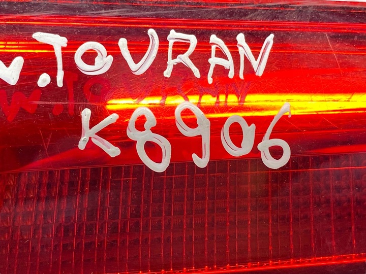 фото №7, Volkswagen touran ii 1600cm3 2011 ліва сторона лампа задня мінівен 176405