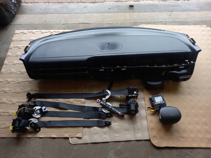 фото №1, Hyundai ioniq v консоль панель раздаточная англичанин