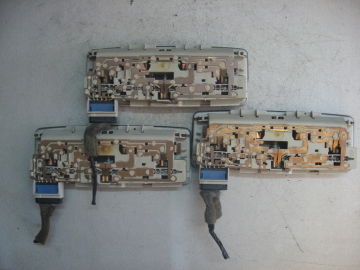 фото №3, Лампа освітлення кабіни espace 8200003037