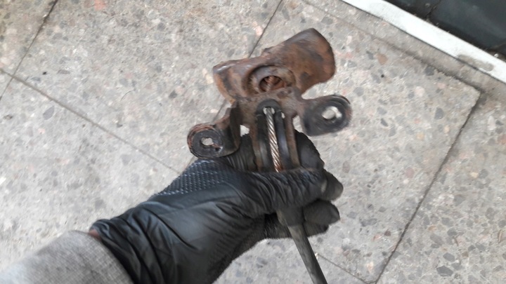 фото №8, Механизм колёса запасного citroen c4 picasso 1.6 hdi