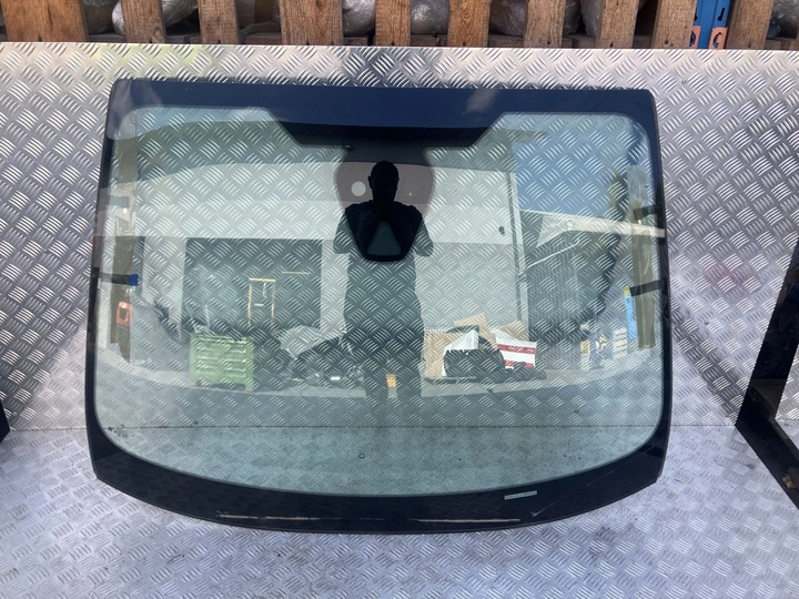 фото №1, Стекло передняя лобовое с подогревом камера ford fiesta mk8 2018 r