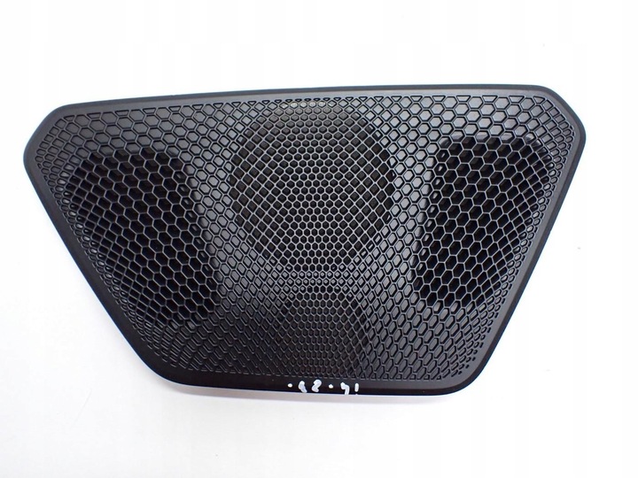 фото №1, Решітка захист маскувальна накладка динаміка консолі 84127001 bmw 4 i4 g26 23r