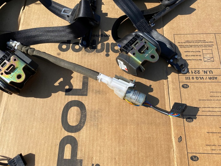 фото №4, Pas безопасности audi a8 d3 левый правые перед