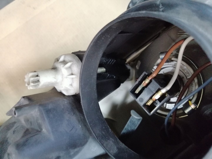 фото №7, Лампа левый перед левая omega b рестайлинг ксенон eu