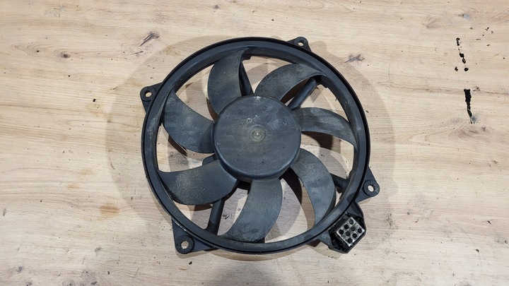 фото №1, Вентилятор renault megane iii 3 hb 5d 08- 1,9 dci 214810028r