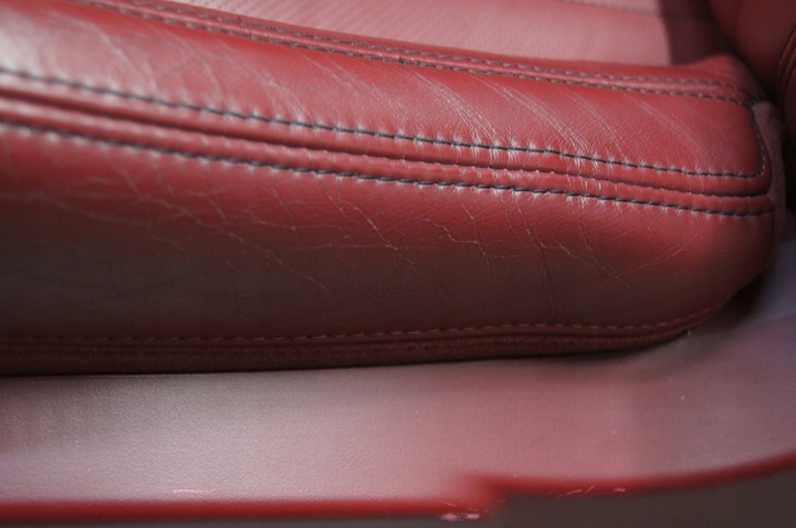 фото №7, Maserati levante сиденье левый водителя красный