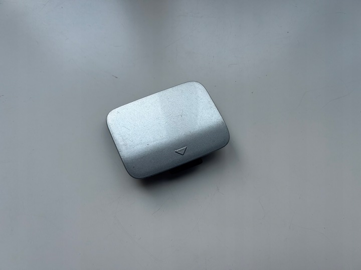 фото №1, Bmw seria 3 e92 e93 lci стандарт рестайлинг 2008-2013 заглушка hak зад оригинал