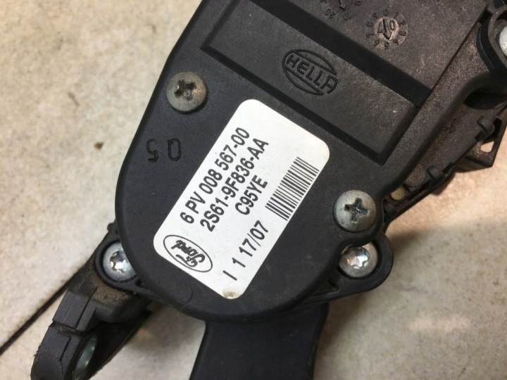 фото №6, Потенциометр газа ford fiesta mk6 1.3 2s619f836aa